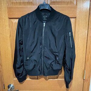 LOVE TREE Women's M Black Rouched Long Sleeve Pockets Full Zip Bomber Jacket